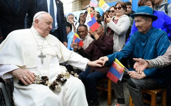 papa-francisco-696x432