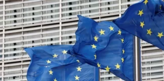 UE acuerda penalizar comercialmente a países que no cooperen en el retorno de inmigrantes