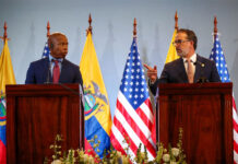 El alcalde de Nueva York compara en Ecuador a la crisis migratoria con un “virus agresivo”