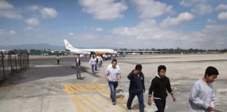 Con cuatro vuelos a la semana México reanuda deportación de hondureños