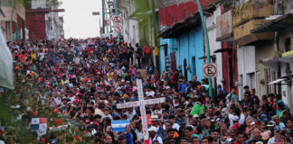 Unos 7 mil migrantes salen en caravana desde la frontera sur de México