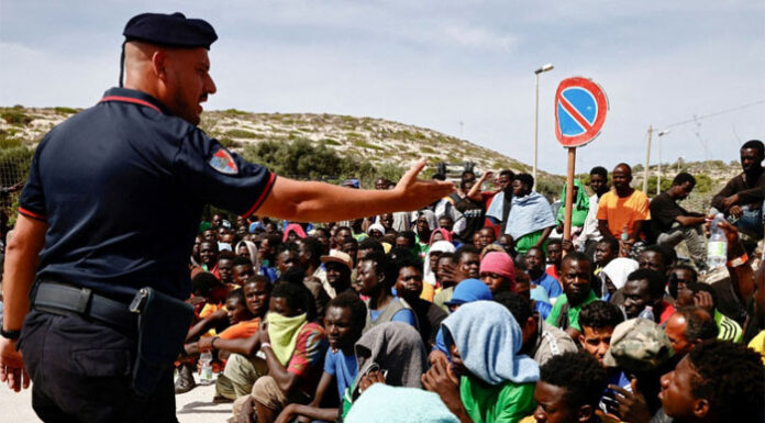 El Tribunal de Roma ordena la salida de los migrantes retenidos en Albania por Italia