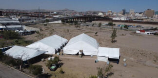 Gobierno de México abre albergue junto al sitio donde murieron 40 migrantes por incendio