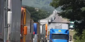 Bloqueo en Guatemala tiene atrapados a 300 camiones hondureños