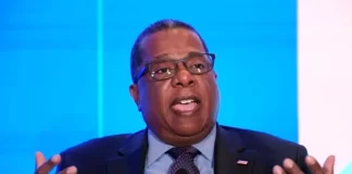 Funcionario de EEUU llama a la clase política a que regrese al orden normal y se evite la violencia