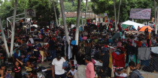 Gobierno de México cierra el único albergue migratorio en Ciudad Juárez pese al flujo