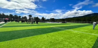 Gobierno inaugura cancha en Erandique, Lempira