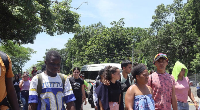 Denver advierte que se agotaron sus recursos para ayudar a inmigrantes recién llegados