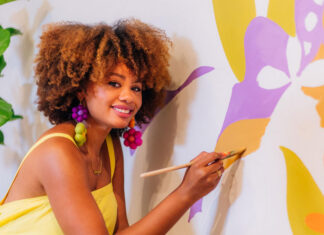 La artista afrolatina Reyna Noriega inaugurará muestra “multidimensional” en Miami Beach