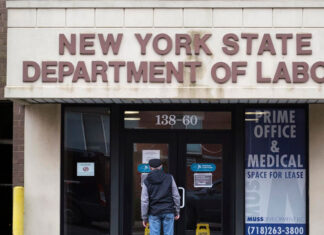 La tasa de desempleo sube al 3,9 % en EEUU y la creación de empleo se ralentiza