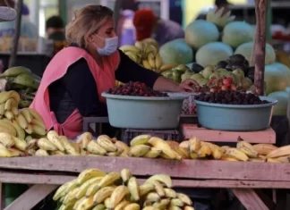 Pobreza en Latinoamérica baja al 29 % en 2022 y alcanza niveles prepandémicos, dice Cepal