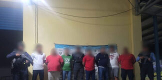 Arrestan en Honduras a siete “coyotes” nicaragüenses que transportaban a 42 personas