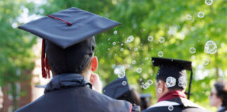 Caen un 17 % las solicitudes anticipadas para estudiar en la Universidad de Harvard