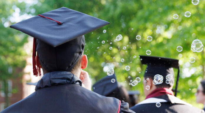 Caen un 17 % las solicitudes anticipadas para estudiar en la Universidad de Harvard