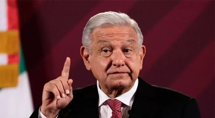 López Obrador califica a gobernador de Texas como «señor de malas entrañas»