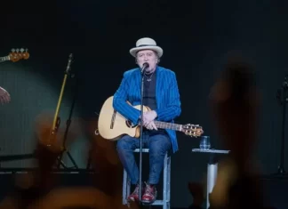 Sabina cierra esta noche en Madrid su gira y se despide por un tiempo de los escenarios