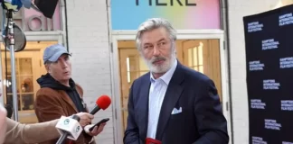 Alec Baldwin es imputado de nuevo por la muerte de Halyna Hutchins en el rodaje de ‘Rust’