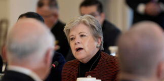 La canciller mexicana ofrece a Blinken apoyo migratorio pero insiste en atender sus causas