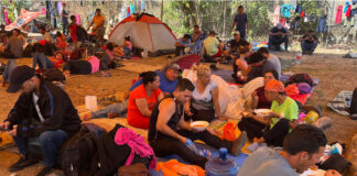 Caravana migrante se queda en estado de Oaxaca para presionar ayuda del Gobierno mexicano