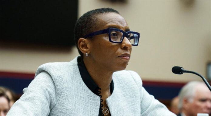 La rectora de la Universidad de Harvard dimite tras polémicas por antisemitismo y plagio