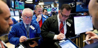 Wall Street cierra en rojo, lastrado por el temor a una burbuja de la IA