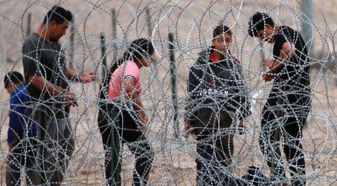 La inmigración, blanco de Fox News para avivar una preocupación creciente en el electorado