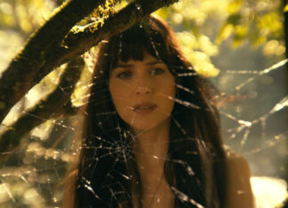 Dakota Johnson refresca el universo de Marvel con una heroína clarividente en ‘Madame Web”