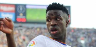 Vinícius: cuatro partidos seguidos marcando y amonestado