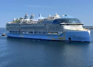 Llega a Roatán “Icon of the Seas” el barco más grande del mundo