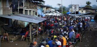 Migrantes irregulares vandalizan estación de recepción migratoria en Darién