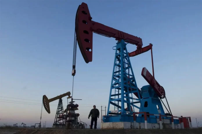 petroleo-de-Texas-696x464