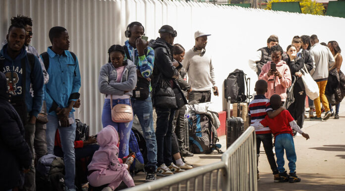 Miedo entre migrantes en Tijuana ante las amenazas de deportaciones masivas de Trump