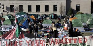 La Universidad de Columbia da 48 horas a estudiantes pro palestinos para limitar su protesta