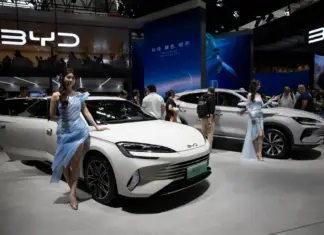 EEUU impondrá aranceles del 100 % a vehículos eléctricos chinos a partir del 1 de agosto