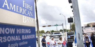 EEUU permite a emprendedores cubanos abrir cuentas bancarias estadounidenses en internet