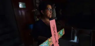 Madres de víctimas de feminicidio y niños huérfanos marcan este 10 de mayo en México