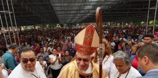 Monseñor Ángel Falzón asume como obispo de Comayagua