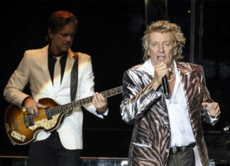 Rod Stewart, abucheado por apoyar a Ucrania en la ciudad de Leipzig durante un concierto