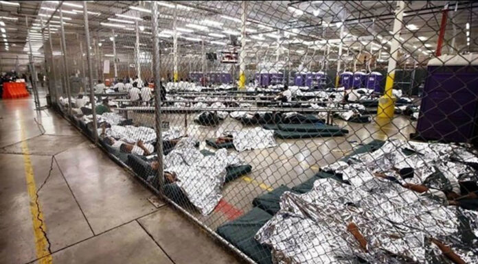 El albergue que planta cara a la política antiinmigrante de Texas: «Es solo el principio»