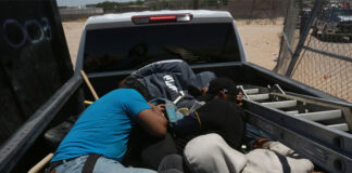 Suman 25 migrantes muertos en medio de las restricciones en la frontera México-EEUU