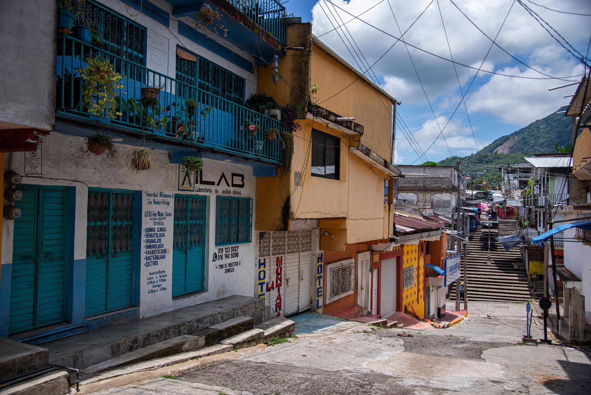 Fotografía que muestra una calle desolada el 13 de junio de 2024 en la comunidad de Tila, municipio de Yajalón, estado de Chiapas (México). EFE/ Carlos López
