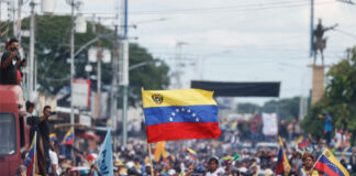 Millones de venezolanos en el extranjero no podrán votar por las trabas gubernamentales