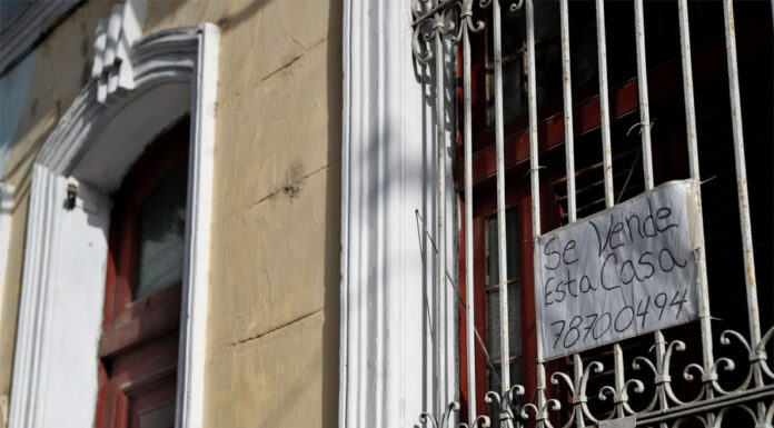 Cuba aprueba Ley migratoria que permite a residentes en el exterior mantener propiedades