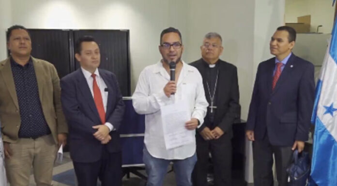 Gobierno e iglesias llegan a acuerdos sobre nuevos convenios migratorios para misioneros, curas y pastores