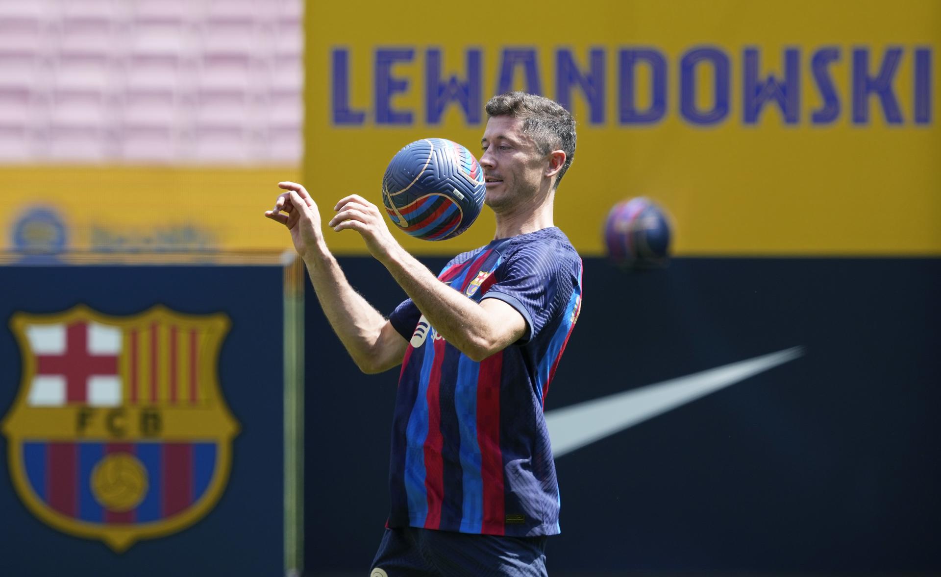 Fotografía de archivo del delantero polaco Robert Lewandowski, quien se prepara en Estados Unidos para una nueva temporada con el Barcelona. EFE/Alejandro García
