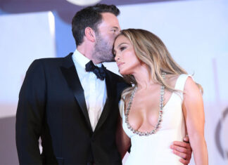 La actriz Jennifer López solicita a un tribunal de California el divorcio de Ben Affleck