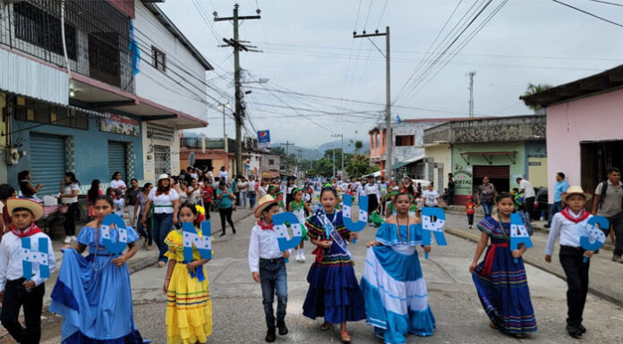 Más de 70 colegios participarán en desfiles patrios del 15 de septiembre