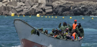 La presión migratoria crece en las Canarias con más de 400 personas llegadas este jueves