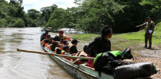 Más de un centenar de migrantes varados en playas del Pacífico de Panamá serán «evacuados»
