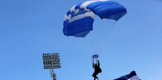 Este año 24 paracaidistas, entre ellos una mujer, brindarán show el 15 de septiembre